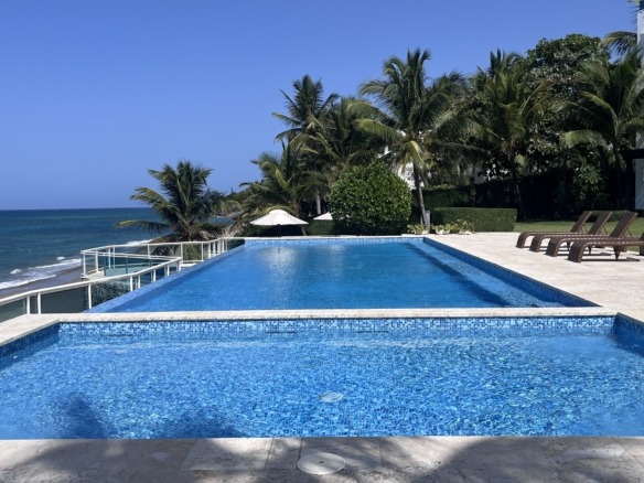 Elegant Beach Front Apartment Sosua Odile Horjus