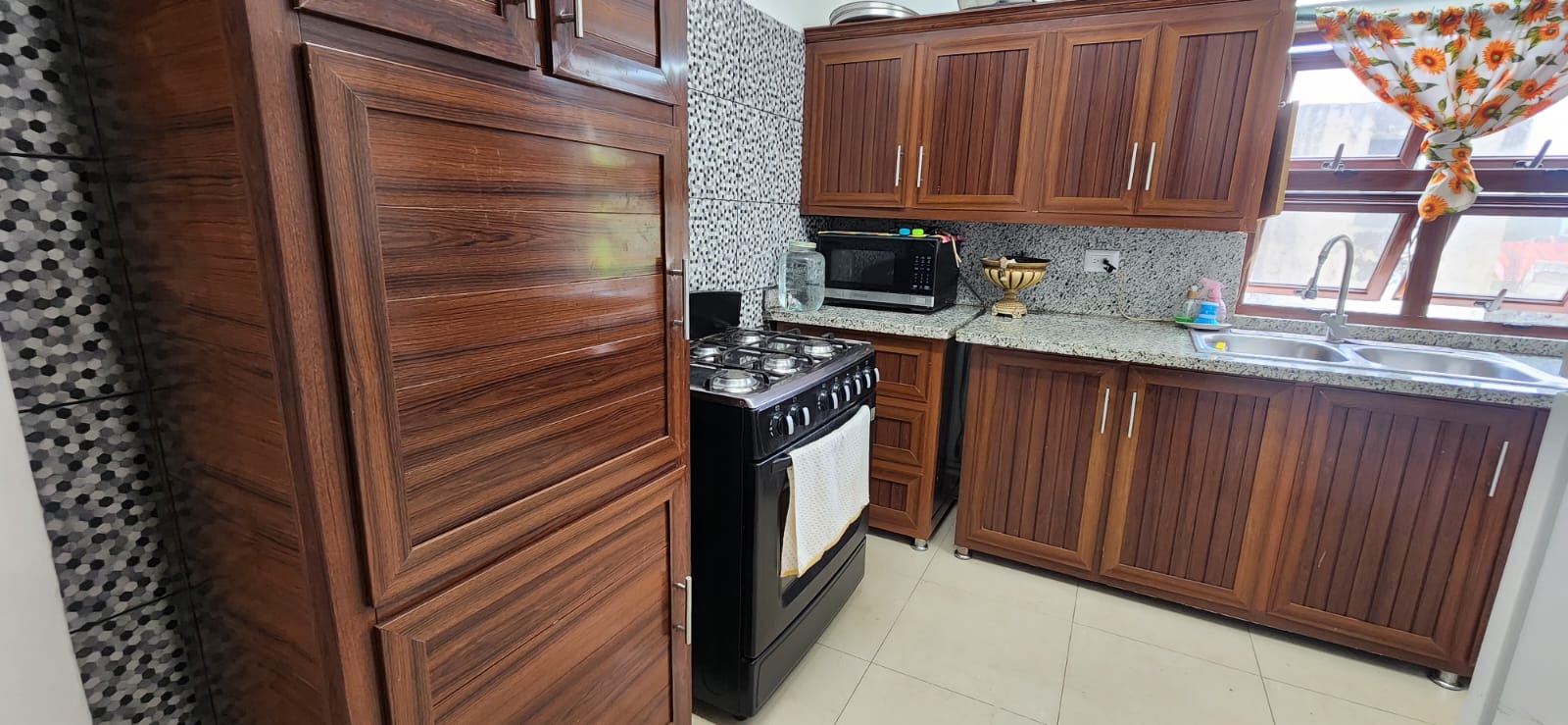 6.Commercial Building for Sale Puerto Plata Odile Horjus eXp Realty Colorful Casas