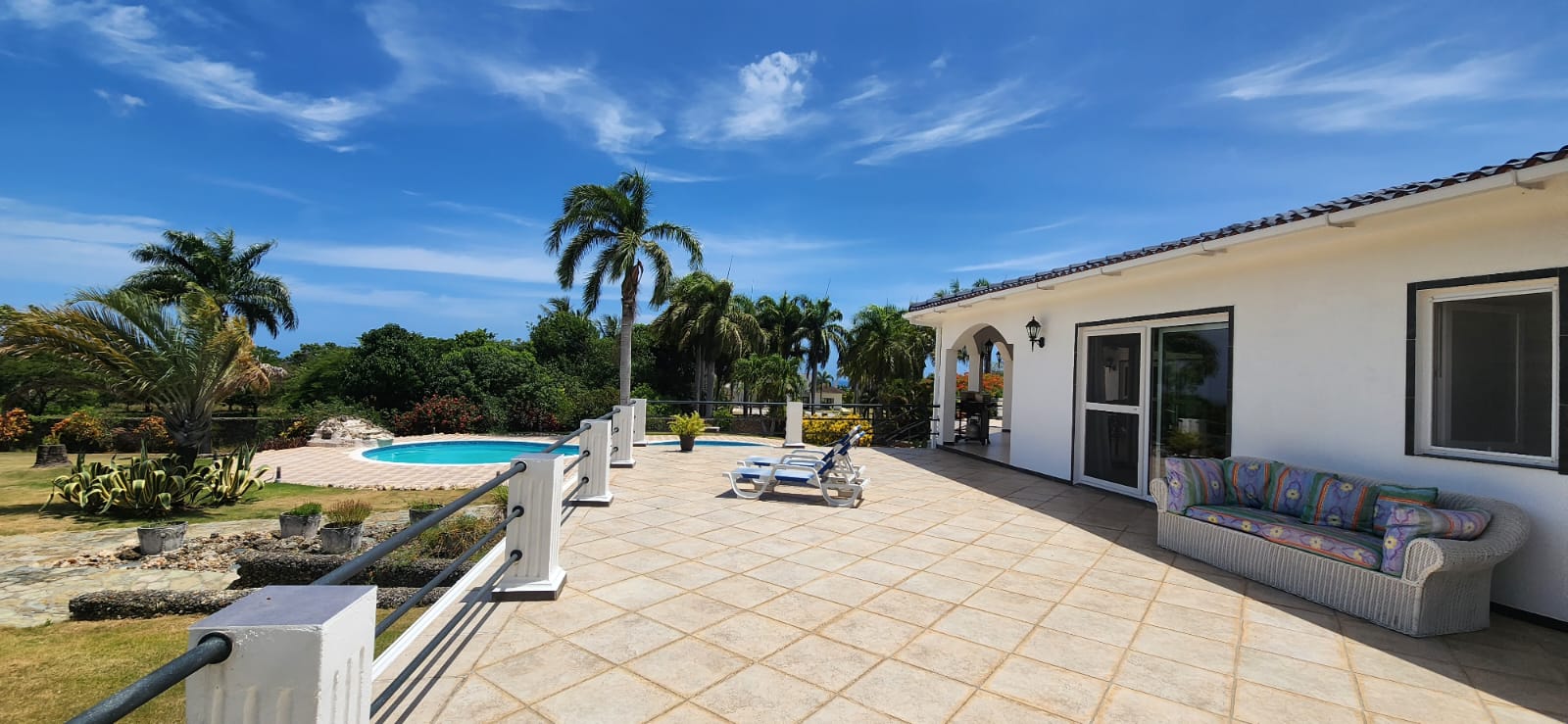 Mansion for sale El Choco Sosua Odile Horjus Colorful Casas