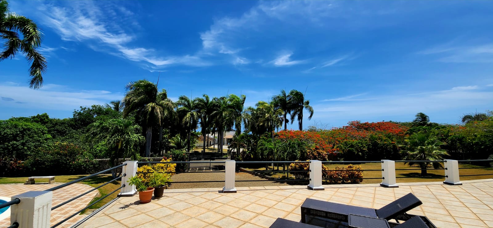 Mansion for sale El Choco Sosua Odile Horjus Colorful Casas