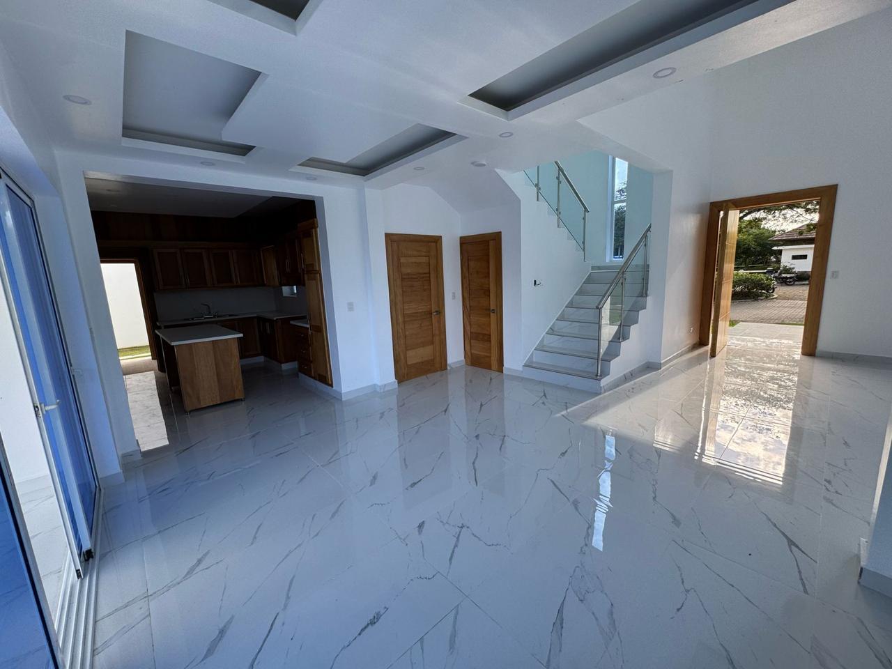 Modern Villa for Sale in Plantation