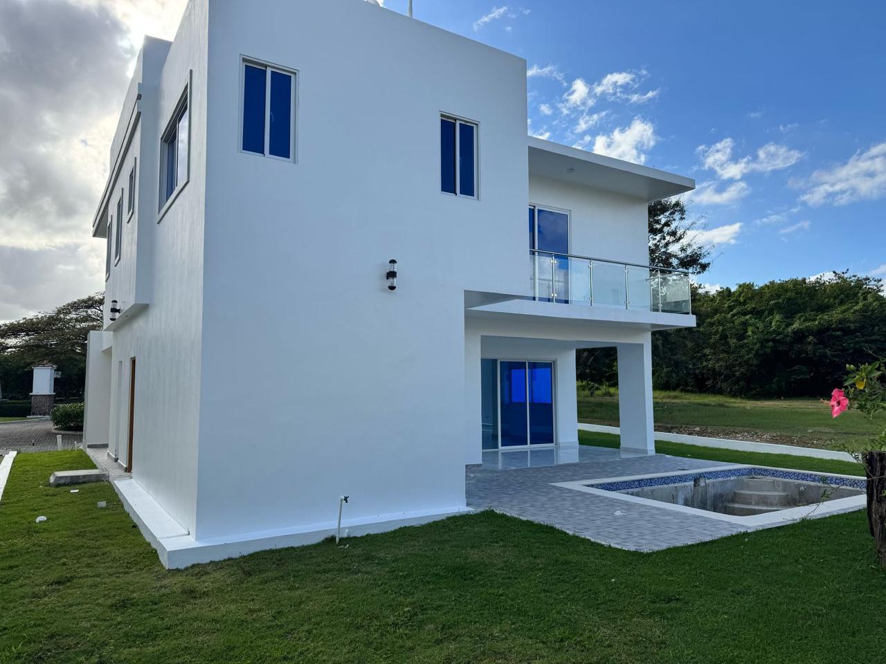 Modern Villa for Sale in Plantation