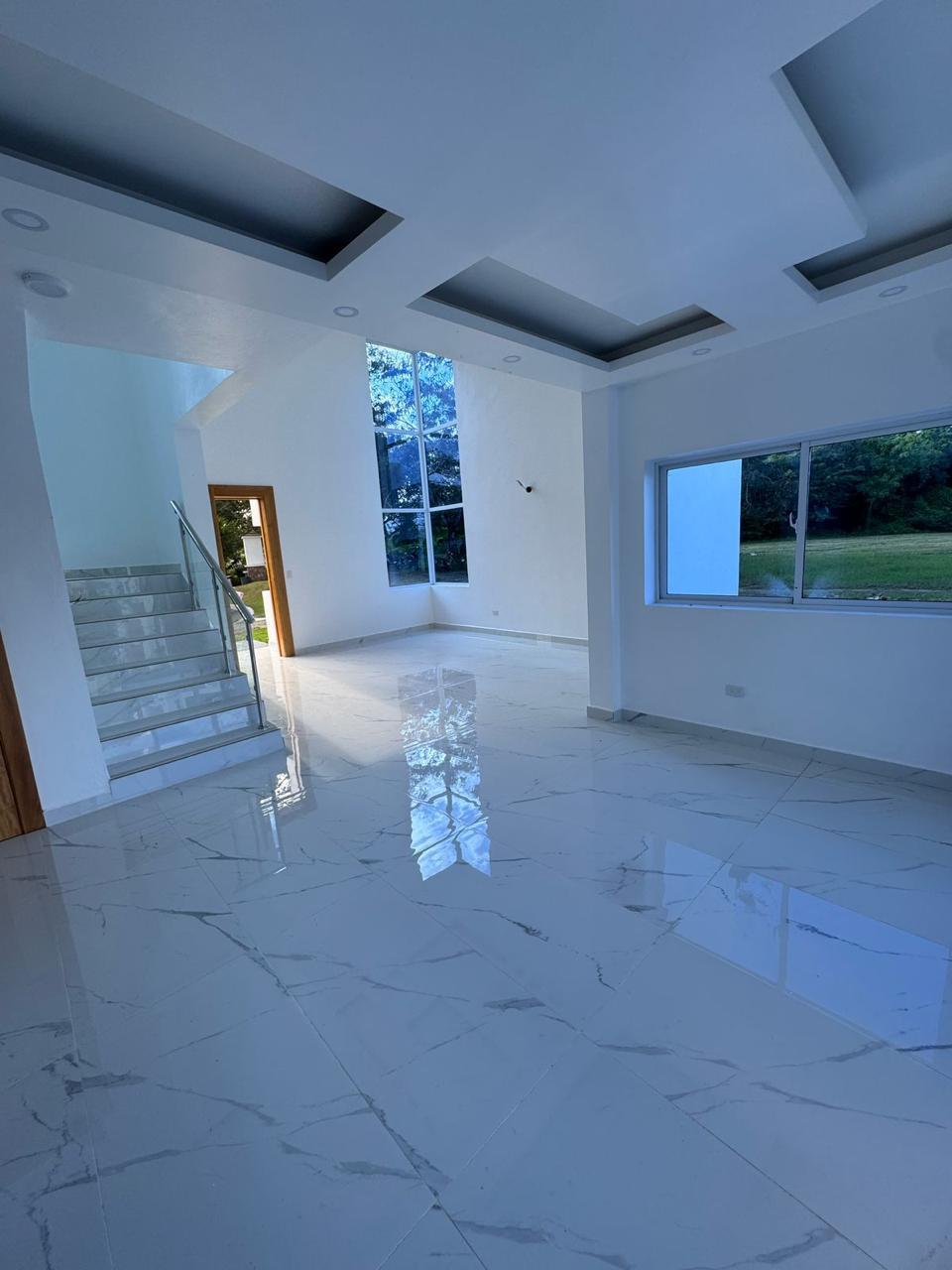 Modern Villa for Sale in Plantation