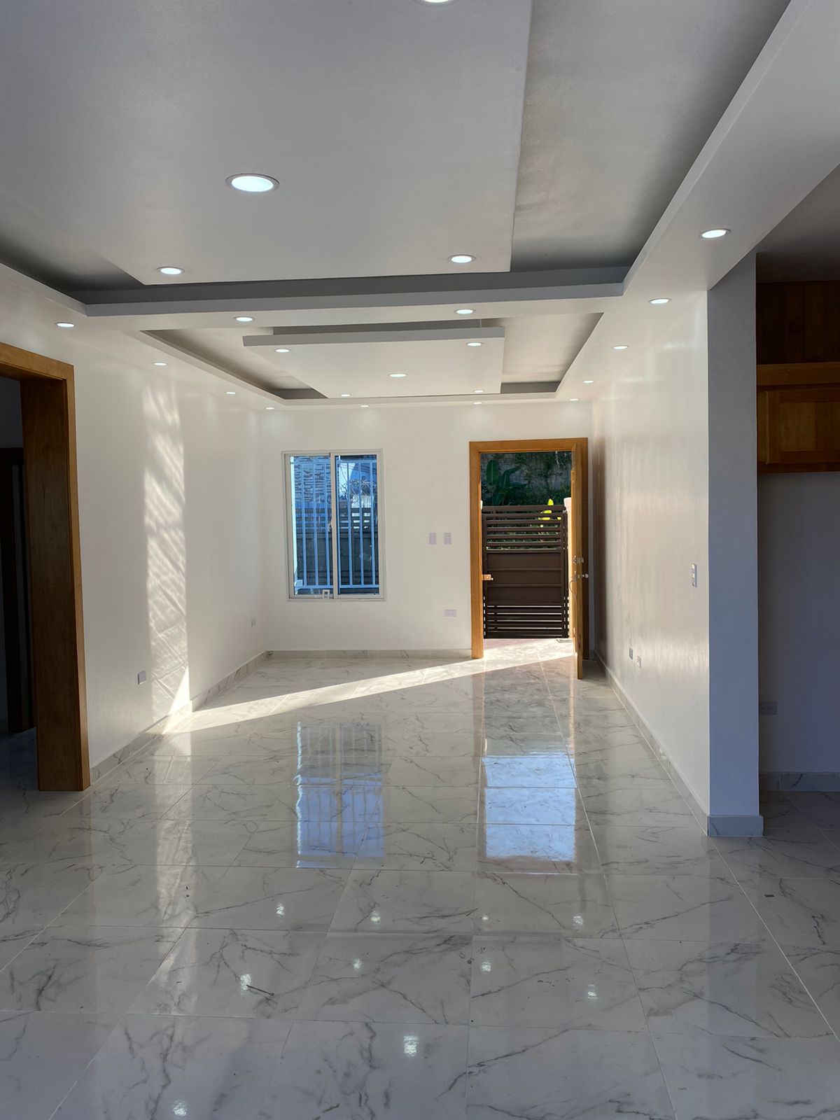 Modern Villa for Sale in Muñoz