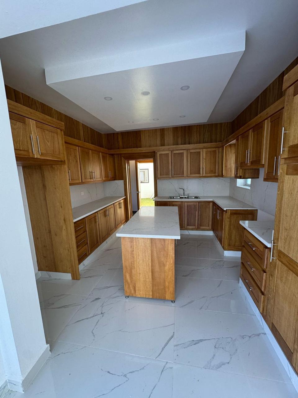 Modern Villa for Sale in Plantation
