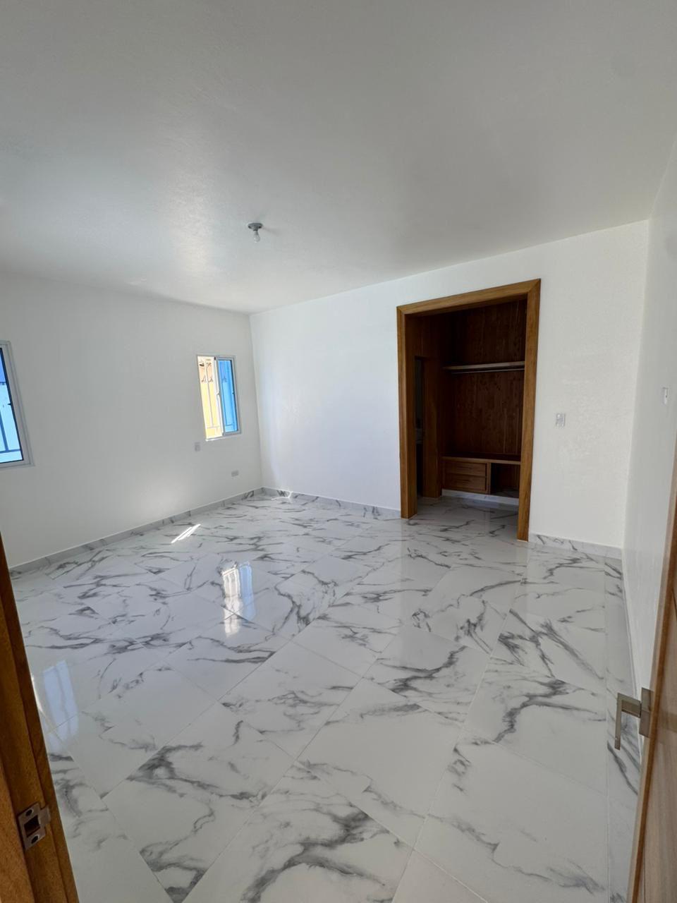 Modern Villa for Sale in Muñoz